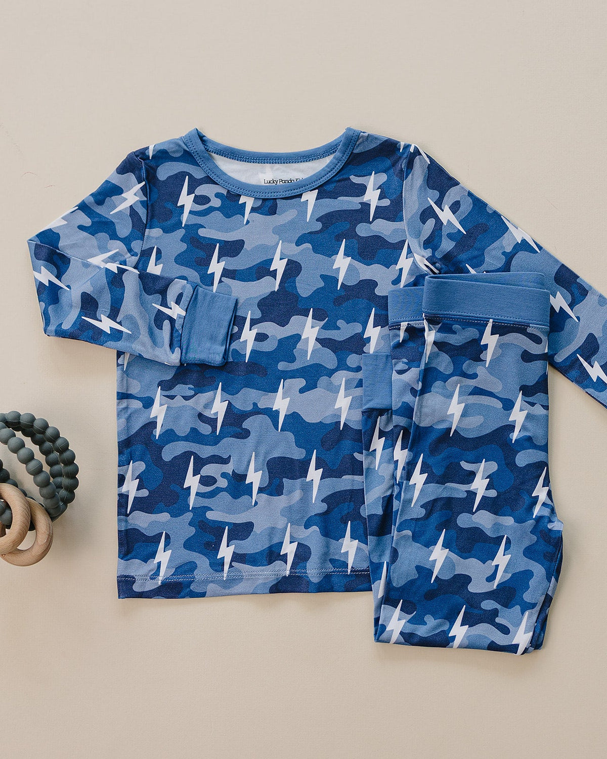 Bamboo Two Piece Set | Blue Camo Bolts