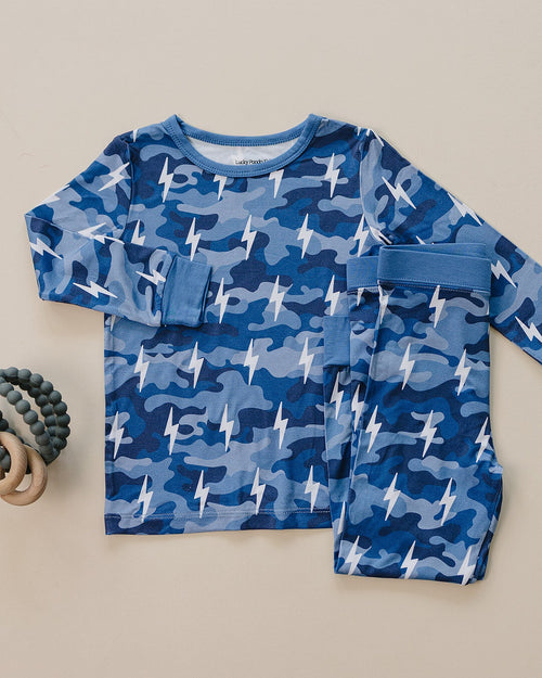 Bamboo Two Piece Set | Blue Camo Bolts